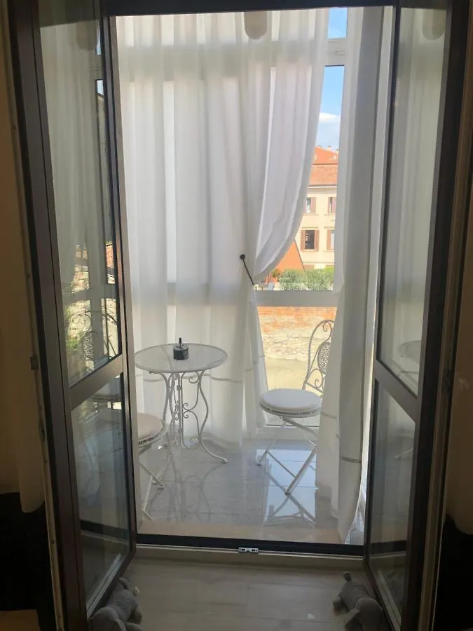 Ghibellines Apartments Verona Italy